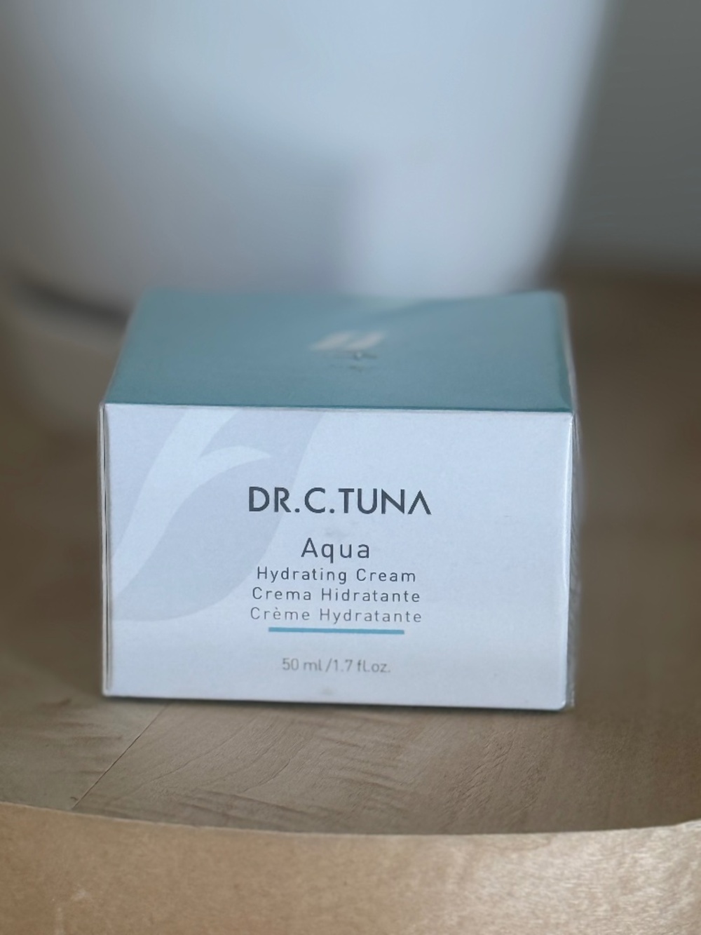 Dr. C. Tuna Aqua Hydrating Cream - Farmasi - 1.7 fl oz